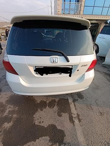 фить: Honda Fit: 2006 г., 1.5 л, Хэтчбэк — 3