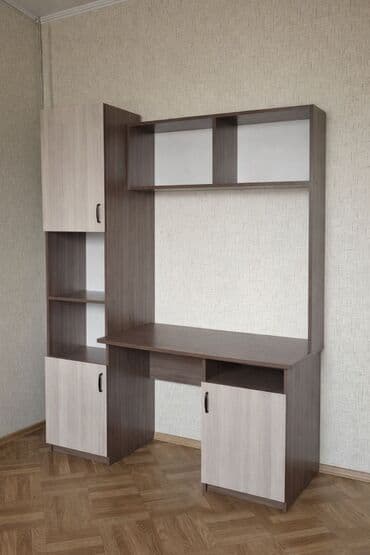 Другое оборудование для бизнеса: Продам стеллаж со столом и шкафчиками Продам стул офисный в отличном — 1