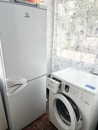 Холодильник Indesit, Б/у, Двухкамерный, No frost, 60 * 190 * 65