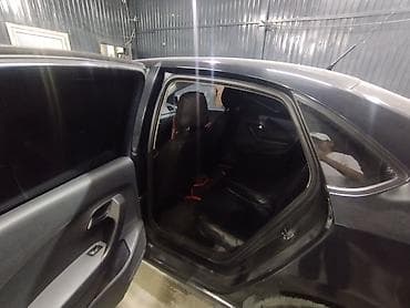 Транспорт: Volkswagen Polo: 2011 г., 1.6 л, Механика, Газ, Седан — 5