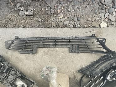 ришотка: Решетка радиатора Samsung 2018 г., Б/у, Оригинал — 4