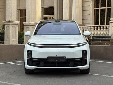 range over: Lixiang L8: 2025 г., Гибрид, Кроссовер — 2