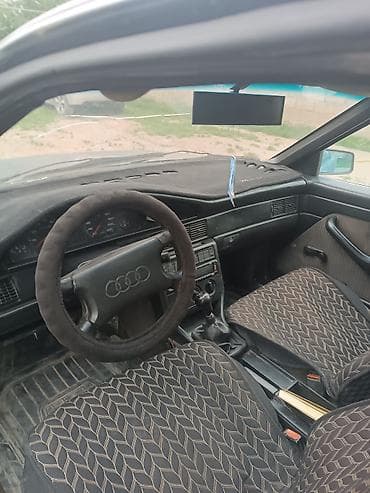 аренда авто ош камри: Audi 100: 1989 г., 2.3 л, Механика, Бензин, Седан — 5