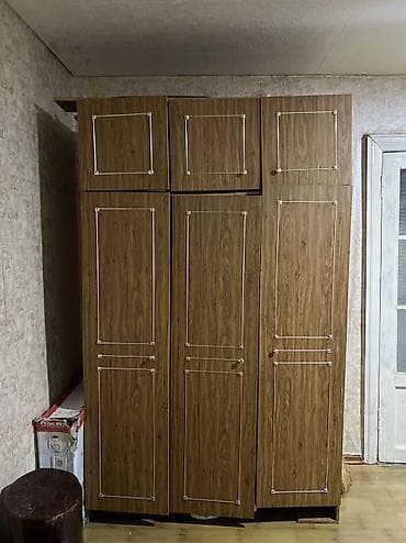 Срочно продаётся диван шифоньер 5000 сом кровать 🛌 4000 сом зеркало at lalafo.kg Срочно продаётся диван шифоньер 5000 сом кровать 🛌 4000 сом зеркало