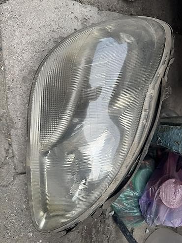 Передняя правая фара Mercedes-Benz 2004 г., Б/у, Оригинал, Германия at lalafo.kg Передняя правая фара Mercedes-Benz 2004 г., Б/у, Оригинал, Германия