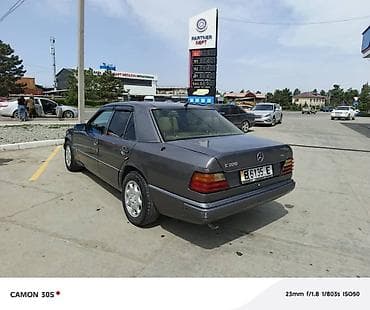 вельтмейстер электромобиль: Mercedes-Benz W124: 1990 г., Седан — 5
