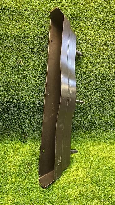 16 lt: Ящик для инструментов Bmw X5 F15 2017 (б/у)  Марка: BMW Модель — 3