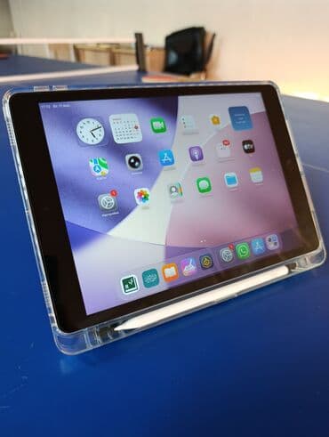 Планшет, Apple, память 64 ГБ, 9" - 10", Wi-Fi, Б/у, Детский цвет - Черный