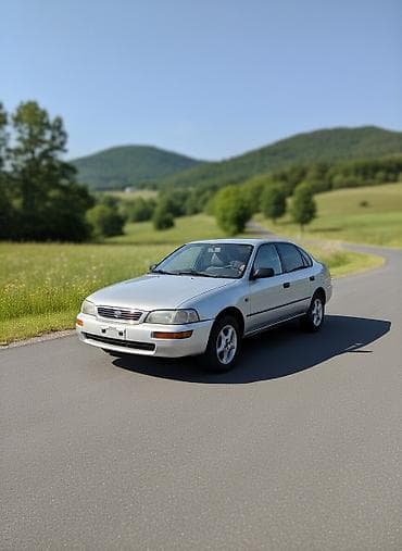 Toyota Corolla: 1994 г., 1.3 л, Механика, Бензин, Хэтчбэк
