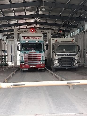 Транспорт: Тягач, Scania, 2000 г., Тентованный — 4