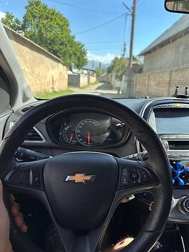 солярис 2020: Chevrolet Spark: 2020 г., 1 л, Автомат, Бензин, Хэтчбэк — 9