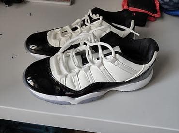 Мужская обувь: Мужские кроссовки, 39.5, Air Jordan, Новый, цвет - Черный — 2