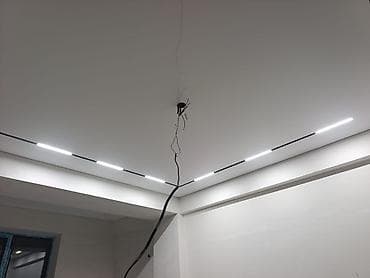 стельная: Потолочные работы включают монтаж натяжных потолков с различными — 4