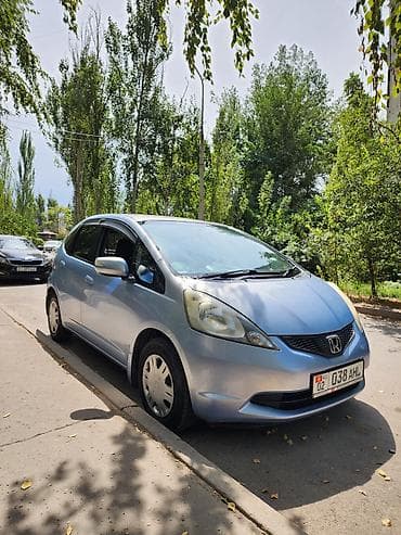 Honda Fit: 2008 г., 1.3 л, Вариатор, Бензин, Хэтчбэк