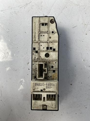 step 2: Блок управления стеклоподъёмниками Toyota Ipsum - Назначение: главный — 2