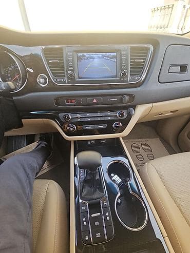 машина электрические: Kia Carnival: 2019 г., 2.2 л, Автомат, Дизель, Минивэн — 7
