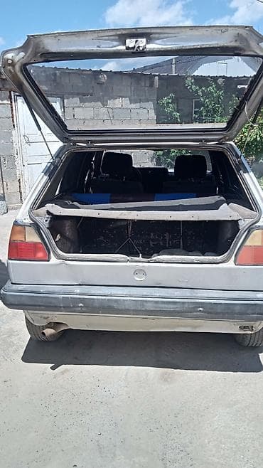 скупка авто: Volkswagen Golf: 1989 г., 1.8 л, Механика, Бензин, Хэтчбэк — 5