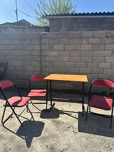 Складные стулья + компактный стол - Комплект: несколько складных