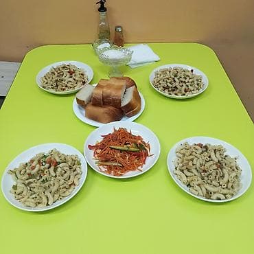 работа вечернее: Требуется оператор линии розлива и этикетировщица🔥 В производственную — 4