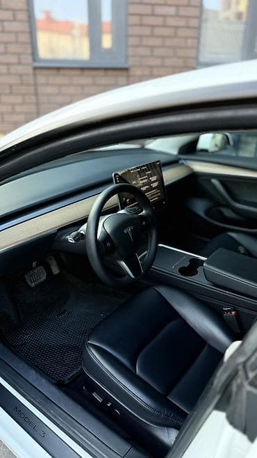 Tesla: Tesla Model 3: 2023 г., Электромобиль, Седан — 5