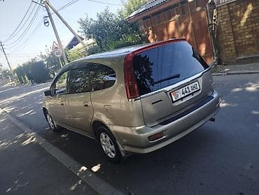 1: Honda Stream: 2002 г., 1.7 л, Автомат, Бензин, Минивэн — 4