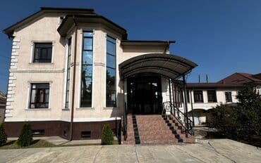 Дом, 300 м², 10 комнат, Собственник, Евроремонт at lalafo.kg Дом, 300 м², 10 комнат, Собственник, Евроремонт