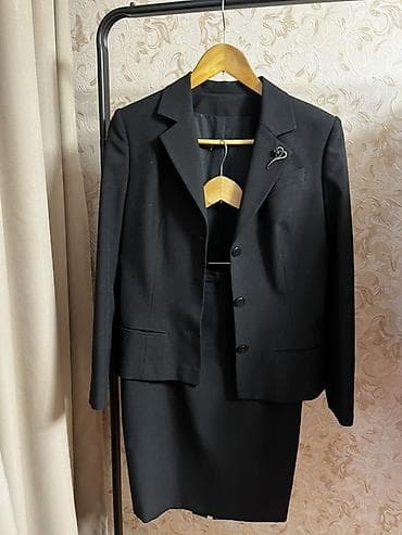 Женский классический костюм-двойка: жакет + юбка-карандаш. - Цвет