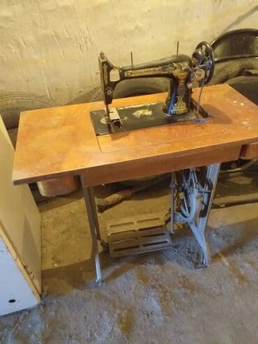 промышленные швейные машины: Швейная машина Певец — 1