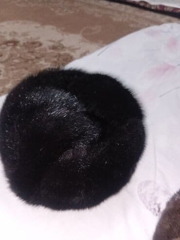 платья на выпускной бишкек: Шапка, С помпоном — 3