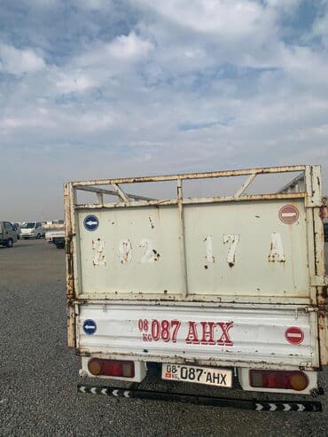 купить грузовой автомобиль с манипулятором бу: Легкий грузовик, Hyundai, Стандарт, Б/у — 11