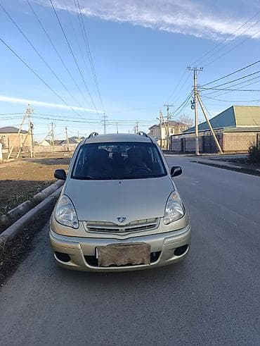 toyota hiace: Toyota Yaris Verso: 2003 г., 1.3 л, Механика, Бензин, Минивэн — 1