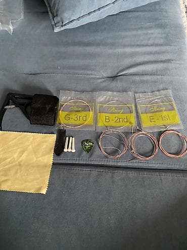 Гитары: Акустическая гитара дредноут с вырезом (cutaway) - Корпус формата — 4