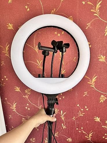 Кольцевая LED‑лампа на штативе для фото и видео. - Диаметр светового