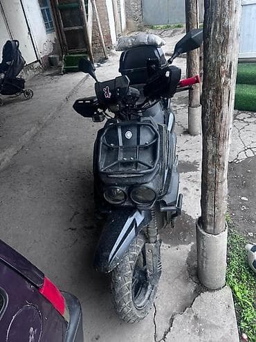 nmax скутер: Срочно продается Скутер/мопед черного цвета с прямым полом и высоким — 2