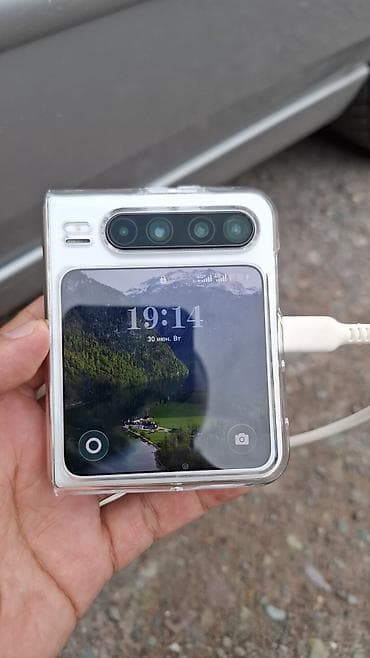 nothing buds pro 2: Huawei Pura 70 Ultra, Б/у, 256 ГБ, цвет - Белый, 2 SIM — 1