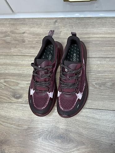 Кроссовки и спортивная обувь: Сын привез с Дубая курил за 200$ размер большой мне не подошел, размер — 6