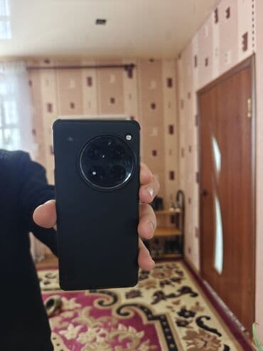 плита бу: OnePlus 12, Б/у, 256 ГБ, цвет - Черный, 2 SIM — 4