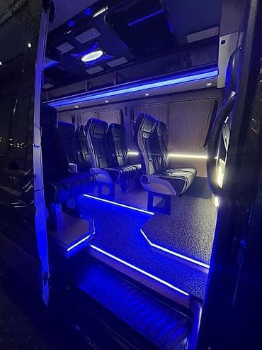 туристическое кресло: Volkswagen Crafter — пассажирский микроавтобус повышенного комфорта — 8