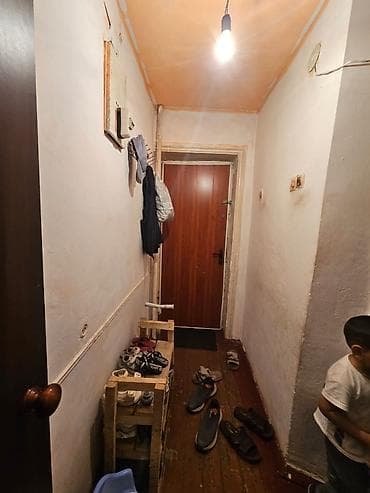 швейный цех бишкек: 2 комнаты, 41 м², 104 серия, 1 этаж, Старый ремонт — 3