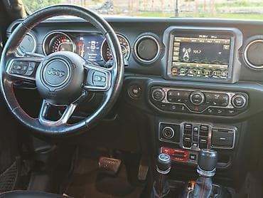 Продажа авто: Jeep Wrangler: 2020 г., 2 л, Автомат, Бензин, Внедорожник — 4