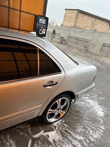 меняю на срв: Mercedes-Benz E-Class: 1995 г., 2 л, Автомат, Бензин, Седан — 3