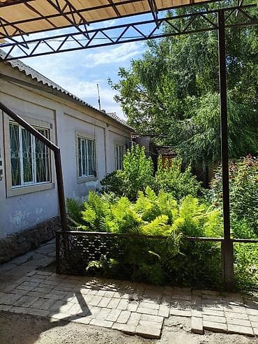 Продаётся частный дом с участком, дом 66кв, участок 4,5сотки имеется — 5