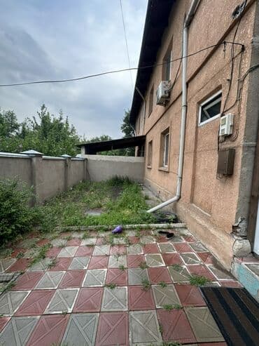 продажа дом каракол: Үй, 95 кв. м, 4 бөлмө, Риелтор, Косметикалык оңдоо — 1