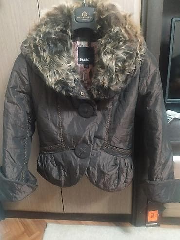 Распродажа женских новых фирменных курток от фирмы Basic. Размеры 42
