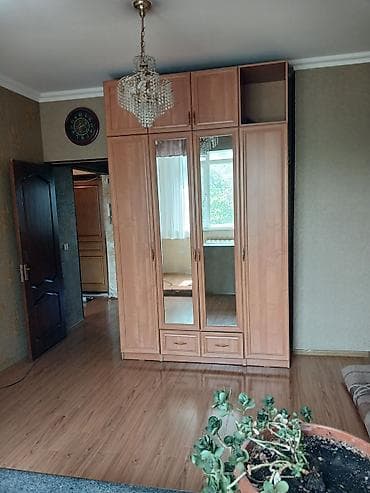 2 бөлмө, 53 м², 105-серия, 3 кабат, Эски ремонт — 2