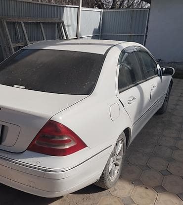 Mercedes-Benz C-Class: 2000 г., 2.4 л, Автомат, Бензин, Седан