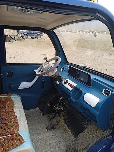 осень весна: Электро лабо сатылат Интерьер компактного автомобиля, выполненный в — 2