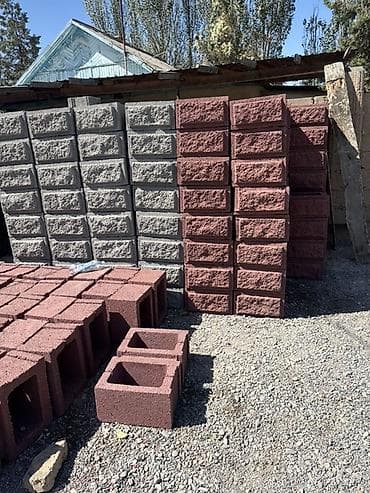 аппарат пескоблока: Продаю пескоблочный станок. Есть четыре матриц: рваной, и рваной — 6