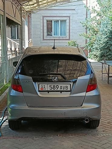 Транспорт: Honda Fit: 2009 г., 1.5 л, Автомат, Бензин, Хэтчбэк — 1
