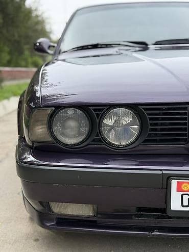 жак бу: BMW 5 series: 1990 г., 3 л, Кол менен иштөөчү, Бензин, Седан — 5